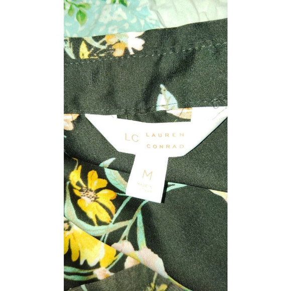 Lauren Conrad Medium Long Sleeved Button Up Black Floral Blouse - Picture 3 of 9